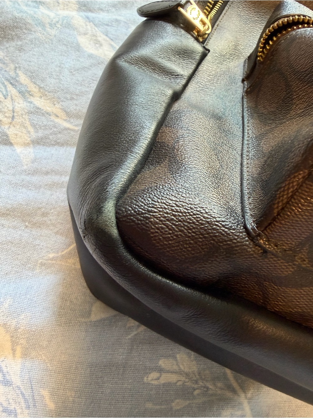 Coach wommen's Dark Brown Signature Logo Backpack with Gold Hardware - Picture 9 of 9